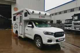 华辰T60皮卡房车 没想到吧，我床多图片