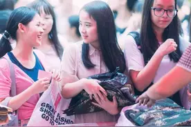 大一新生要从家带被子吗？过来人作出回应，原来聪明人都这么做图片