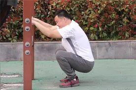 男性每天练深蹲，3个好处“收入囊中”，每天做几个才能有效果？图片