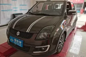 这辆铃木雨燕比市场价便宜一半，只要2万块！买家很心动：捡漏了图片