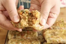 家里有剩下的饺子皮，试试这样做一次，粘糯鲜香，比饺子好吃多了图片