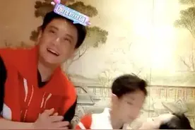 46岁曹颖一家三口穿亲子装，笑容满面，儿子长相帅气被赞星味浓图片