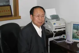 推翻相对论合作者曾为知名“民科”，对爱因斯坦脱粉回踩后，和相对论搏斗40多年，称工作值得国家科技进步奖图片