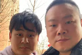 “豪舅”岳云鹏，外甥李筱奎结婚：整个河南都是我舅包的图片