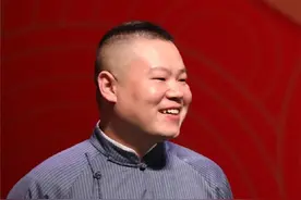 岳云鹏吐槽手机内存不合理，栾云平回复画风突变，副总包袱碎一地图片