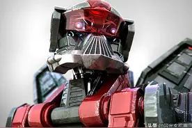 变形金刚动漫人物：改版重制F117夜鹰版造型-霸天虎红蜘蛛图片