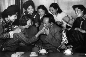 1956年公私合营，毛主席挽救北京老字号，涮羊肉不好吃成政治任务图片
