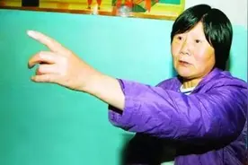 湖北19岁少女为了救农妇，赤手空拳打死一头金钱豹，后来怎么样了图片