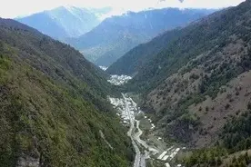 亚东：小到你会轻易忽略它的存在，却美得恍若世外图片