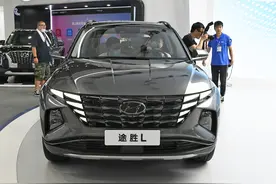 第五代现代途胜L，搭载1.5T，有200马力，一箱油跑900公里图片