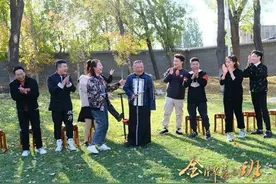 《金牌喜剧班》陈印泉被淘汰早有预兆，郭德纲评价他是相声中的贼图片