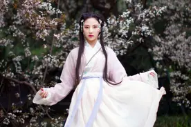 摩羯座的人，性格冷静，天生睿智，他们到底会爱上什么样的人？图片