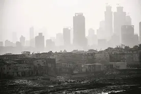 种姓制度影响下的孟买贫民窟，没有梦想也没有百万富翁图片