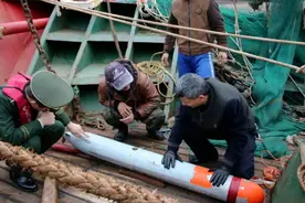 一寸海域一寸网，百万渔船百万兵图片