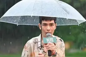 汪峰29次冲击头条失败，和他一样人设屹立不倒的只有雨神萧敬腾了图片