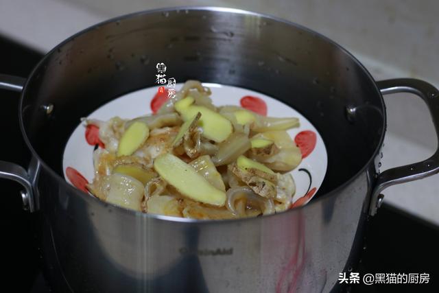 有点咳嗽可以吃花胶吗 2025年有点咳嗽可以吃花胶吗大人