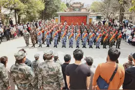 当兵去！嵩明82名新兵奔赴军营！！图片