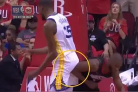 现役NBA谁打球“最脏”、小动作最多？那绝对非保罗莫属图片