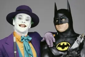 《蝙蝠侠》里的黑暗骑士是否对小丑动了杀意？图片