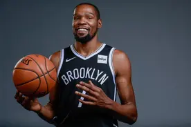 再见斯伯丁，NBA更换官方用球，杜兰特对此感到十分失望图片