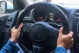 汽车方向盘突然变重变沉，先别着急修，很可能是这4大原因图片