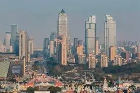 苏州超深圳广州杭州，东莞排第二，2020年经济质量10强城市图片