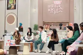 赵小棠乃万大跳螃蟹舞，金句女王杨笠颜如晶组团来征婚？图片