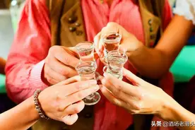 当年“华中酒王”枝江大曲，连亏3年！本地人：我们也“嫌弃”图片