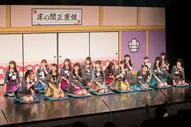 为什么日本人要跪坐？而且还可以长时间跪坐，他们的腿不麻嘛？图片