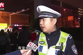 共享电动车不按规行驶隐患大，交警现场查处，市民：下次不这样了视频封面