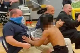 美国学校办“变装选美大赛”，校长公然配合学生跳贴身热舞被骂惨图片