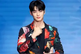 韩国男团ASTRO成员--车银优图片