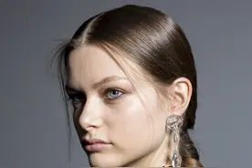 2020时装周发型篇：麻花辫还有这样的编法，同样是女人你不配图片