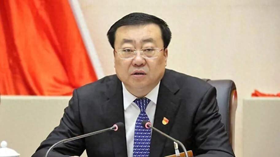 张柱任农业农村部部长