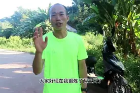 为参加马拉松比赛，农村大叔试跑一公里需要几分钟。