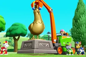 汪汪队用起重机吊起黄金雕像，钻进地底调查地震的原因视频封面