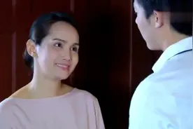 男主终于放下前女友，买玩具和花向女主告白，却找不到女主人了。视频封面