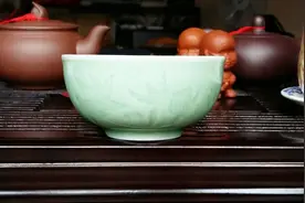 新陶瓷碗怎样洗干净