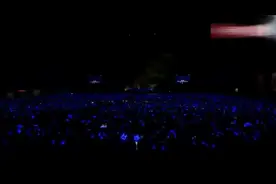 张杰张碧晨合唱《三生三世》，亲密跳华尔兹舞，引全场尖叫呐喊！