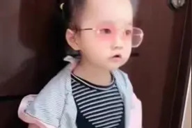 自从闺女上了幼儿园，每天回家就用老师那套对付我们，简直受够了