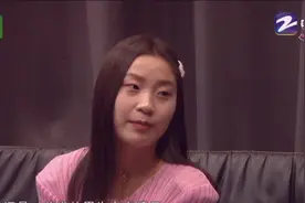 25岁高铁乘务员相亲：河南乖乖女爱好多，可接受大12岁以内的男士视频封面