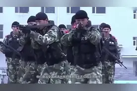 为什么特种兵要在脸上涂抹油彩，特警要带面罩？原因你绝对想不到