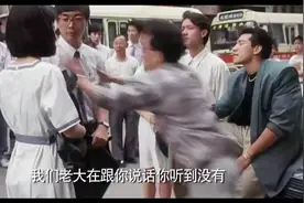 老实人其实是最可怕的～
惹急了什么事都做得出来～