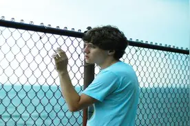 单身男光棍越来越多 想告别单身 看身边风水环境是否犯这几种禁忌视频封面