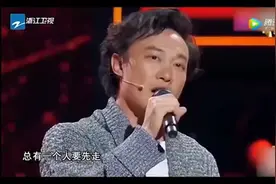陈奕迅假装参赛选手唱《十年》，假装破音笑死导师