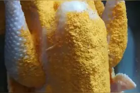 这样做奥尔良鸡，简单又好吃，谁都可以做。视频封面
