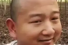 阿giao说不怕蛇🐍，然后瞬间打脸，啪啪疼视频封面