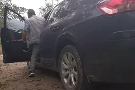 小伙花270网上买轮毂，开车从四川到甘肃测试，终于安全到家了！视频封面