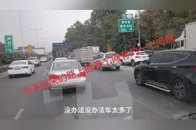 今天回东莞的路上回答了网友的一个问题美宜佳的烟好多是假的。