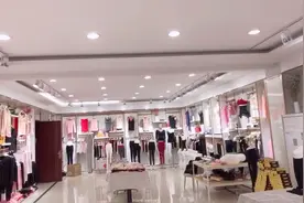 小伙探访，无缝美体衣生产车间！这种工艺美体衣你们穿过吗？